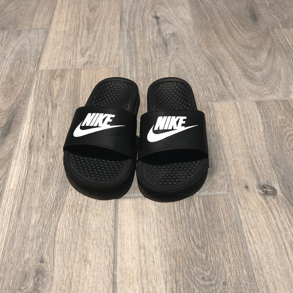 Nike slides